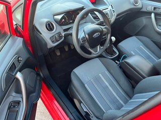 2009 Ford Fiesta Mk6, красный, 299000 рублей, вид 5