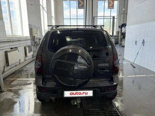 2014 Chevrolet Niva I Рестайлинг, коричневый, 570000 рублей, вид 5