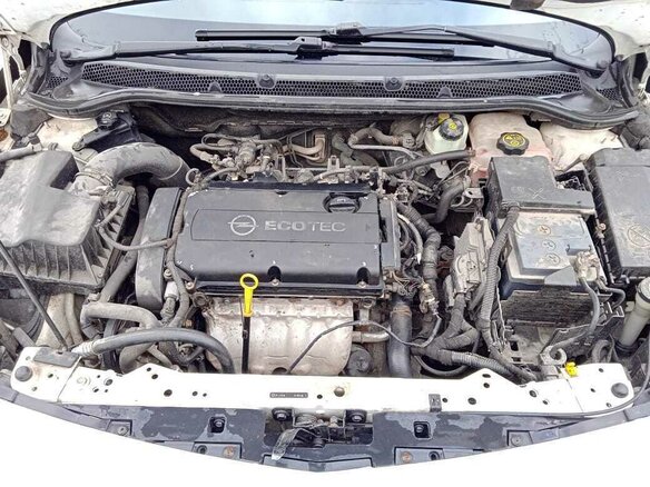2012 Opel Astra J, белый, 750000 рублей - вид 9