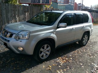 2011 Nissan X-Trail II Рестайлинг, серебристый, 1510000 рублей, вид 1