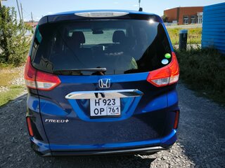 2019 Honda Freed+ II, синий, 1550000 рублей, вид 4