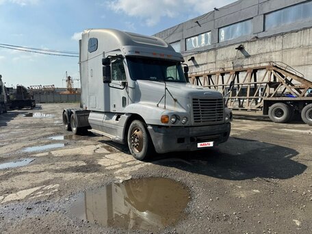 2002 Freightliner Century Class, серебристый, 1050000 рублей, вид 3