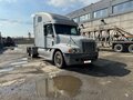 2002 Freightliner Century Class, серебристый, 1050000 рублей - вид 2