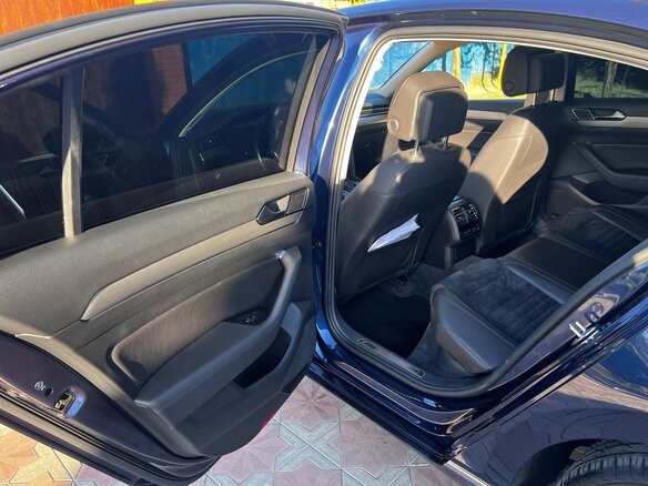 2015 Volkswagen Passat B8, синий, 1800000 рублей - вид 25