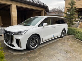 2024 Voyah Dream I, белый, 10990000 рублей, вид 2
