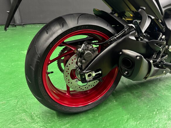 2020 Suzuki GSX-S 1000, серый, 995000 рублей - вид 27