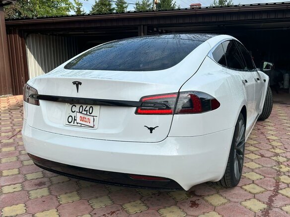 2017 Tesla Model S 75 I Рестайлинг, белый, 4200000 рублей - вид 6