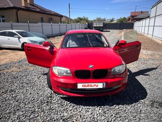 2011 BMW 1 серии 116i I (E81/E82/E87/E88) Рестайлинг, красный, 1000000 рублей, вид 1