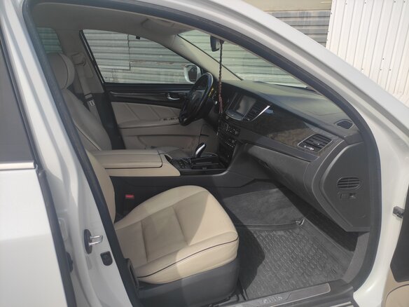 2013 Hyundai Equus II Рестайлинг, белый, 1650000 рублей - вид 8