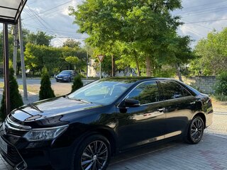 2015 Toyota Camry VII (XV50) Рестайлинг, чёрный, 2099000 рублей, вид 4