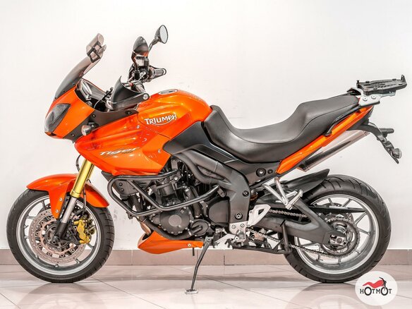 2009 Triumph Tiger 1050, оранжевый - вид 3