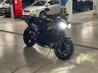 2020 Triumph Speed Triple, чёрный, 1250000 рублей, вид 2