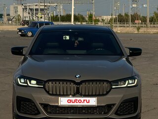 2021 BMW 5 серии 520d xDrive VII (G30/G31/G38) Рестайлинг, серый, 7200000 рублей, вид 3