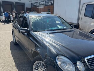 2004 Mercedes-Benz E-Класс 200 III (W211, S211), чёрный, 1300000 рублей, вид 1