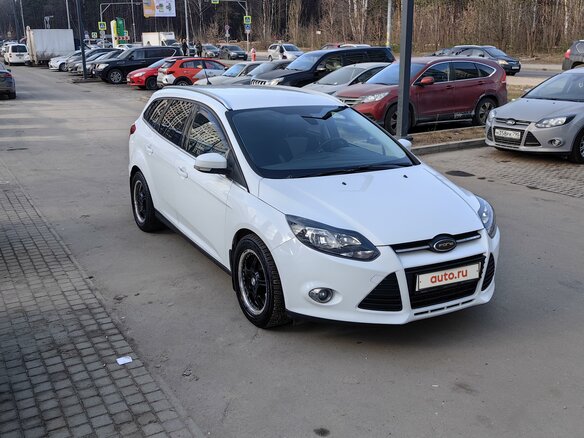 2014 Ford Focus III, белый, 800000 рублей - вид 16