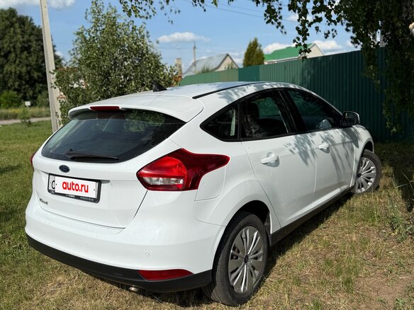 2018 Ford Focus III Рестайлинг, белый, 1150000 рублей - вид 1