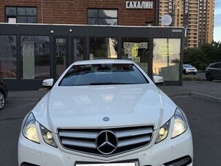 2012 Mercedes-Benz E-Класс 200 7G-Tronic IV (W212, S212, C207), белый, 1550000 рублей, вид 1