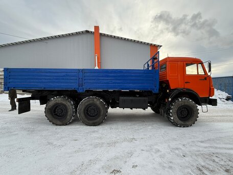 2009 КамАЗ 43118, красный, 3500000 рублей, вид 1
