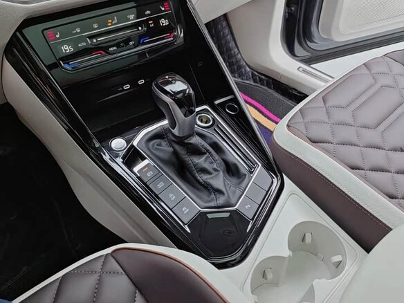 2023 Volkswagen Tayron I Рестайлинг, серый - вид 13