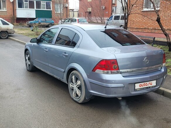 2008 Opel Astra H Рестайлинг, серый, 600000 рублей - вид 4