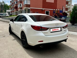 2017 Mazda 6 III (GJ) Рестайлинг, белый, 1995000 рублей, вид 5