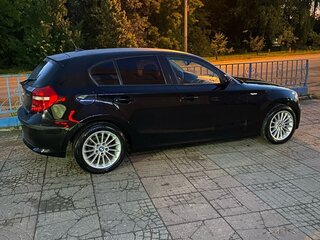2009 BMW 1 серии 116i I (E81/E82/E87/E88) Рестайлинг, чёрный, 1050000 рублей, вид 5