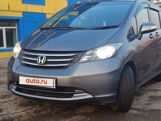 2011 Honda Freed I Рестайлинг, серебристый, 1200000 рублей, вид 3