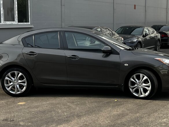 2011 Mazda 3 II (BL) Рестайлинг, серый - вид 2