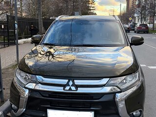 2015 Mitsubishi Outlander III Рестайлинг 2, коричневый, 1600000 рублей, вид 2