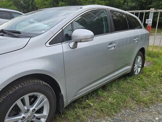 2010 Toyota Avensis III, серебристый, 1290000 рублей, вид 4