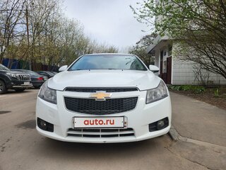 2012 Chevrolet Cruze I, белый, 700000 рублей, вид 3