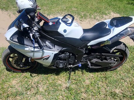 2014 Yamaha YZF-R1, белый, 1170000 рублей, вид 2