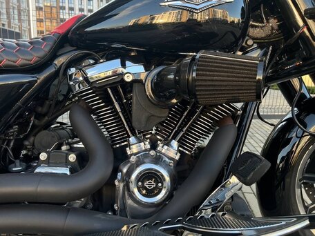 2017 Harley-Davidson Road King, чёрный, 1200000 рублей, вид 3