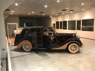 1947 Rolls-Royce Silver Wraith, коричневый, 45000000 рублей, вид 3