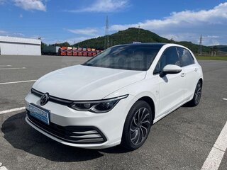 2022 Volkswagen Golf VIII, белый, 1650000 рублей, вид 1