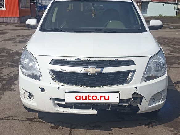 2013 Chevrolet Cobalt II, белый, 580000 рублей