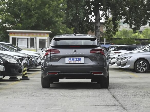 2026 Citroen C5 X, серый - вид 5