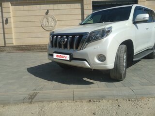 2016 Toyota Land Cruiser Prado 150 Series Рестайлинг 1, белый, 5000000 рублей, вид 3