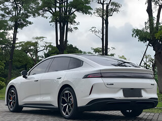 2026 Changan Qiyuan A06 28.39 kWh, серебристый, 2900843 рублей, вид 2