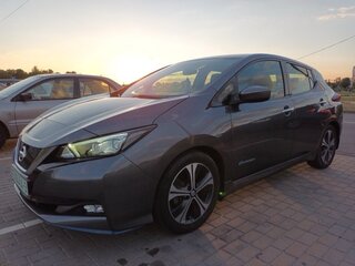 2018 Nissan Leaf II (ZE1), серый, 1250000 рублей, вид 2