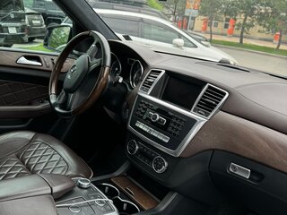 2013 Mercedes-Benz M-Класс 550 III (W166), чёрный, 3500000 рублей, вид 4