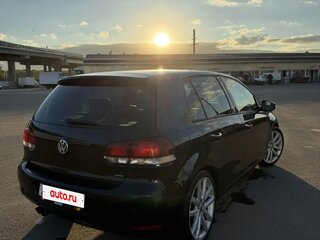 2010 Volkswagen Golf VI, чёрный, 750000 рублей, вид 2