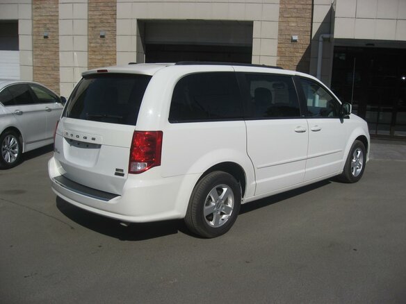 2012 Dodge Caravan Grand V, белый - вид 5