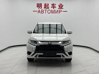 2022 Mitsubishi Outlander III Рестайлинг 3, белый, 2120000 рублей, вид 2