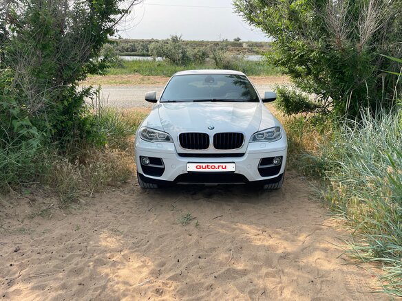 2012 BMW X6 35i I (E71) Рестайлинг, белый, 2550000 рублей - вид 1