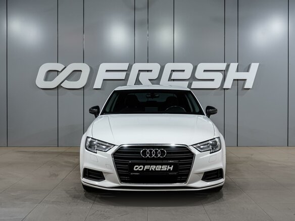 2016 Audi A3 III (8V) Рестайлинг, белый - вид 2