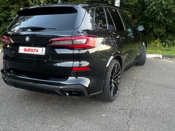 2021 BMW X5 40i IV (G05/G18), чёрный, 6990000 рублей - вид 5