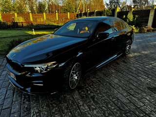 2019 BMW 5 серии 520d xDrive VII (G30/G31/G38), чёрный, 5050000 рублей, вид 1