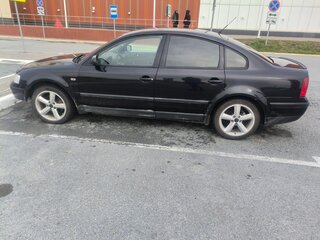 1998 Volkswagen Passat B5, чёрный, 400000 рублей, вид 2