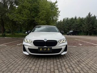 2022 BMW 1 серии 120i III (F52) Рестайлинг, белый, 1990000 рублей, вид 2
